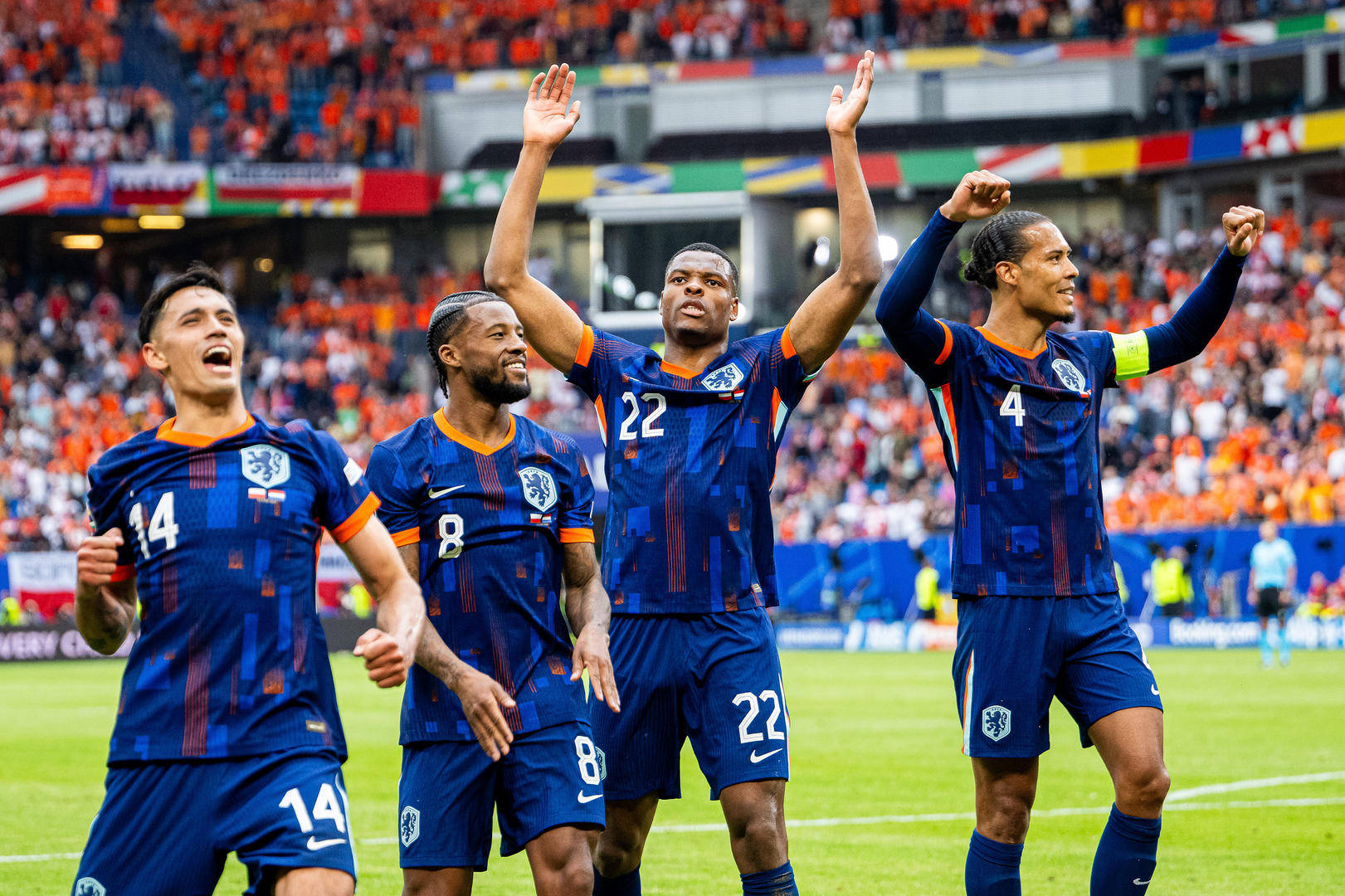 巴黎绝杀波兰，蒂亚戈带队取胜