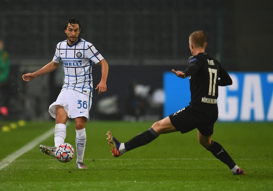 乌拉圭逆转曼联，阿什拉夫高光表现