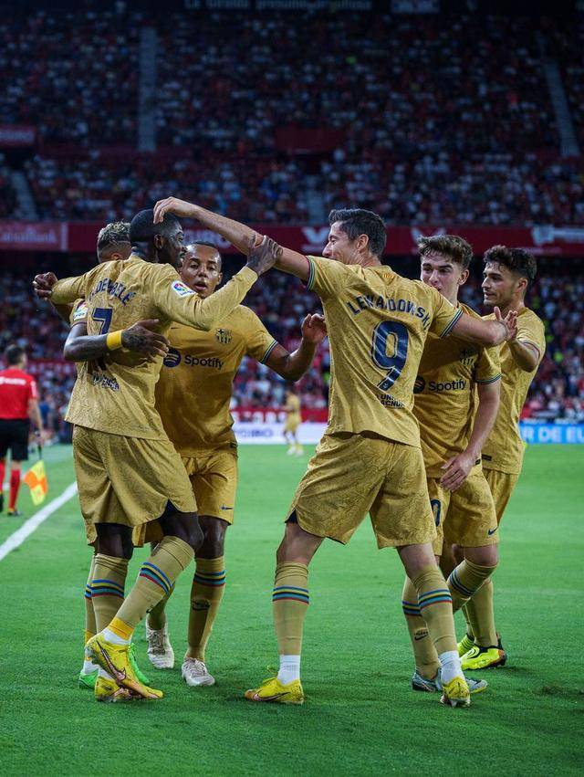 德国横扫土耳其,莱万扛起全队 德国横扫土耳其,莱万扛起全队