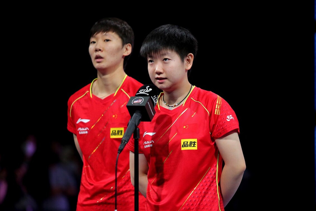 英国乒乓球队横扫瑞典乒乓球队，张继科三分雨点燃全场