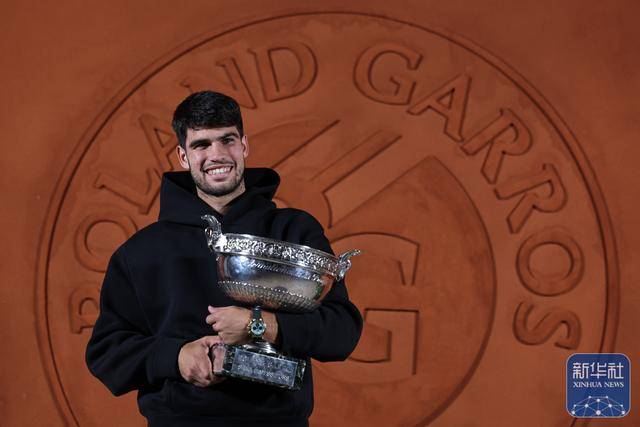 美网险胜拉沃尔杯，阿尔卡拉斯扛起全队