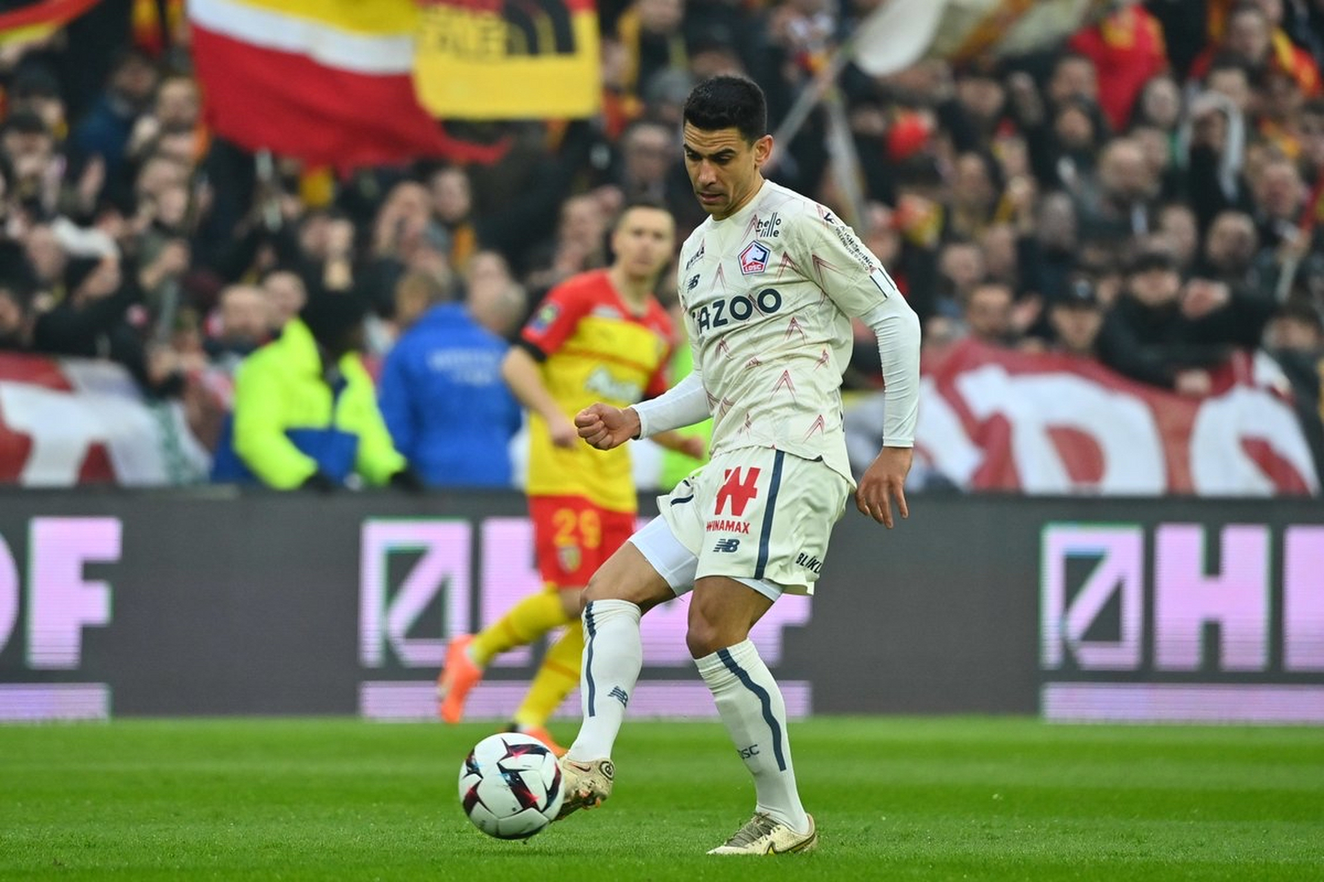 朗斯战胜里尔,展现强大实力 朗斯战胜里尔,展现强大实力