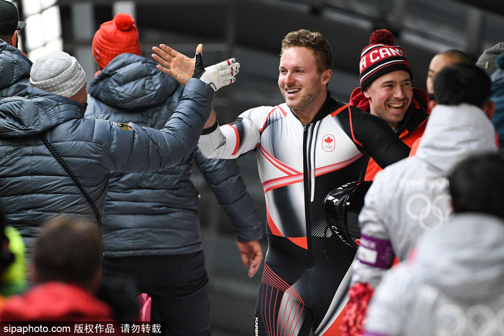 中国队力克德国队,黄鸭组合关键制胜 中国队力克德国队,黄鸭组合关键制胜