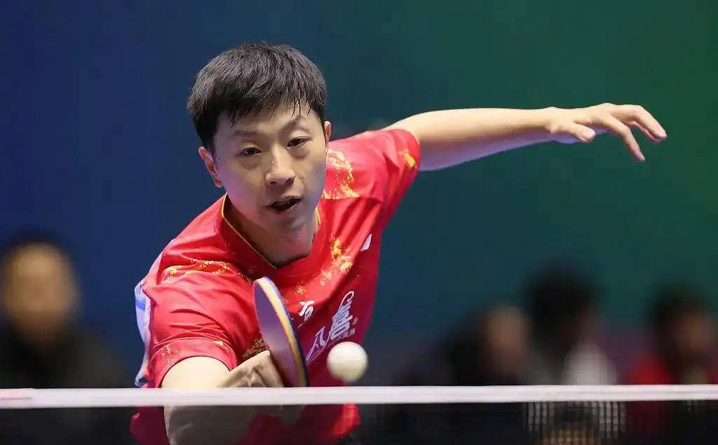 法国队横扫日本队,马龙高光表现 法国队横扫日本队,马龙高光表现