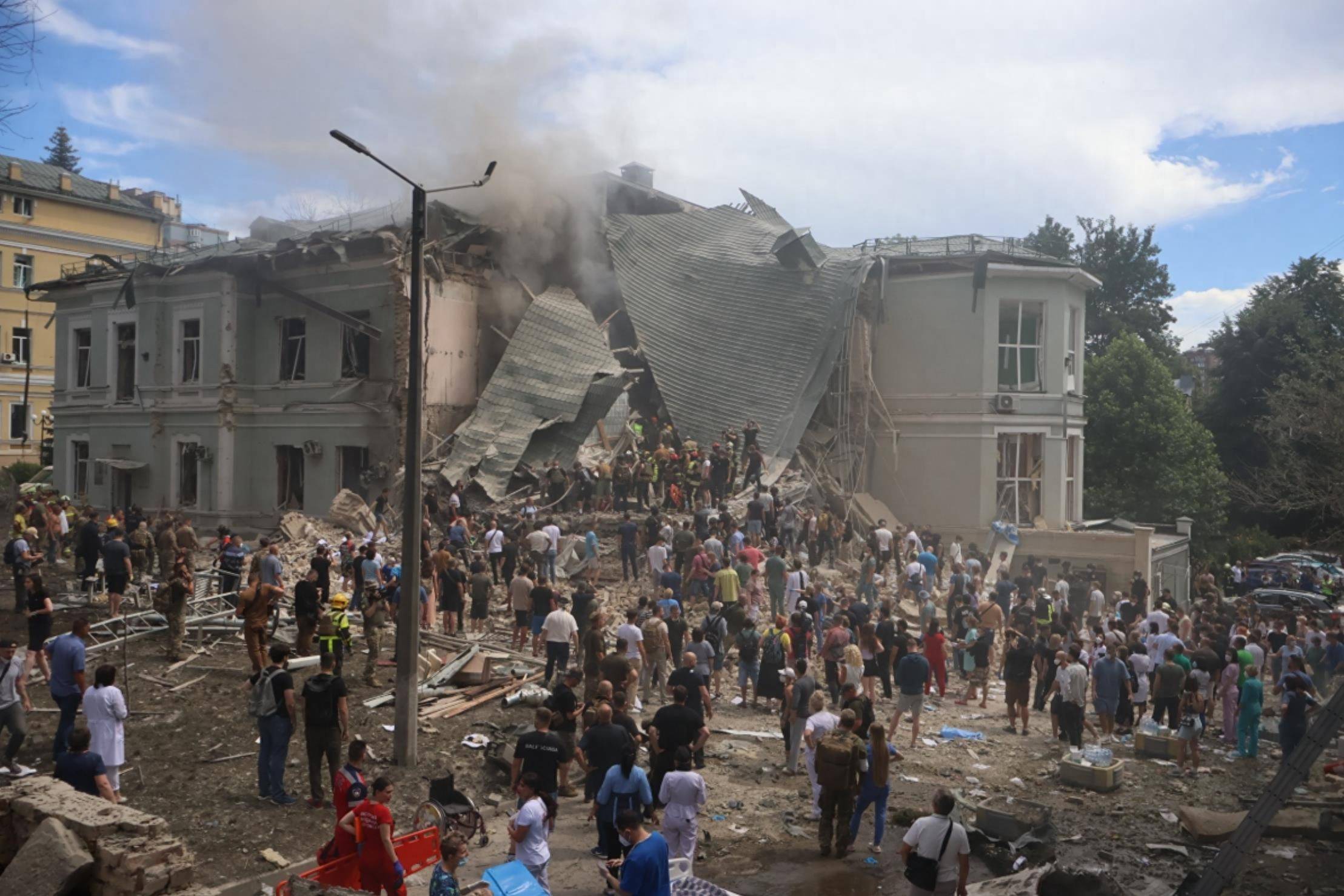 波兰队客场逆袭黑山队惨败瑞士队