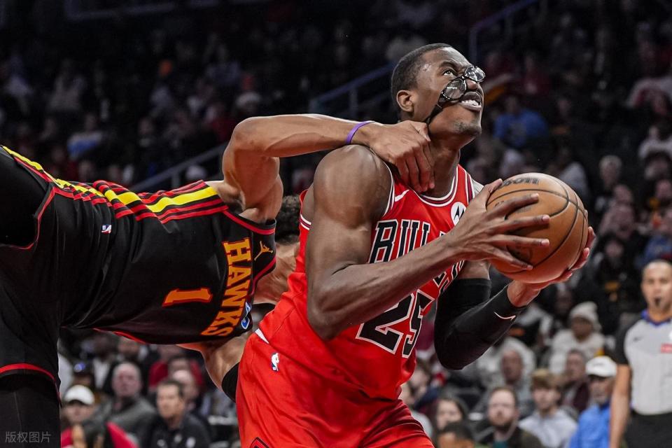 客场连胜收官,公牛成季后赛黑马一员 客场连胜收官,公牛成季后赛黑马一员