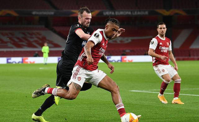 谢菲联客场逼平阿森纳,挤掉对手取得一分 谢菲联客场逼平阿森纳,挤掉对手取得一分