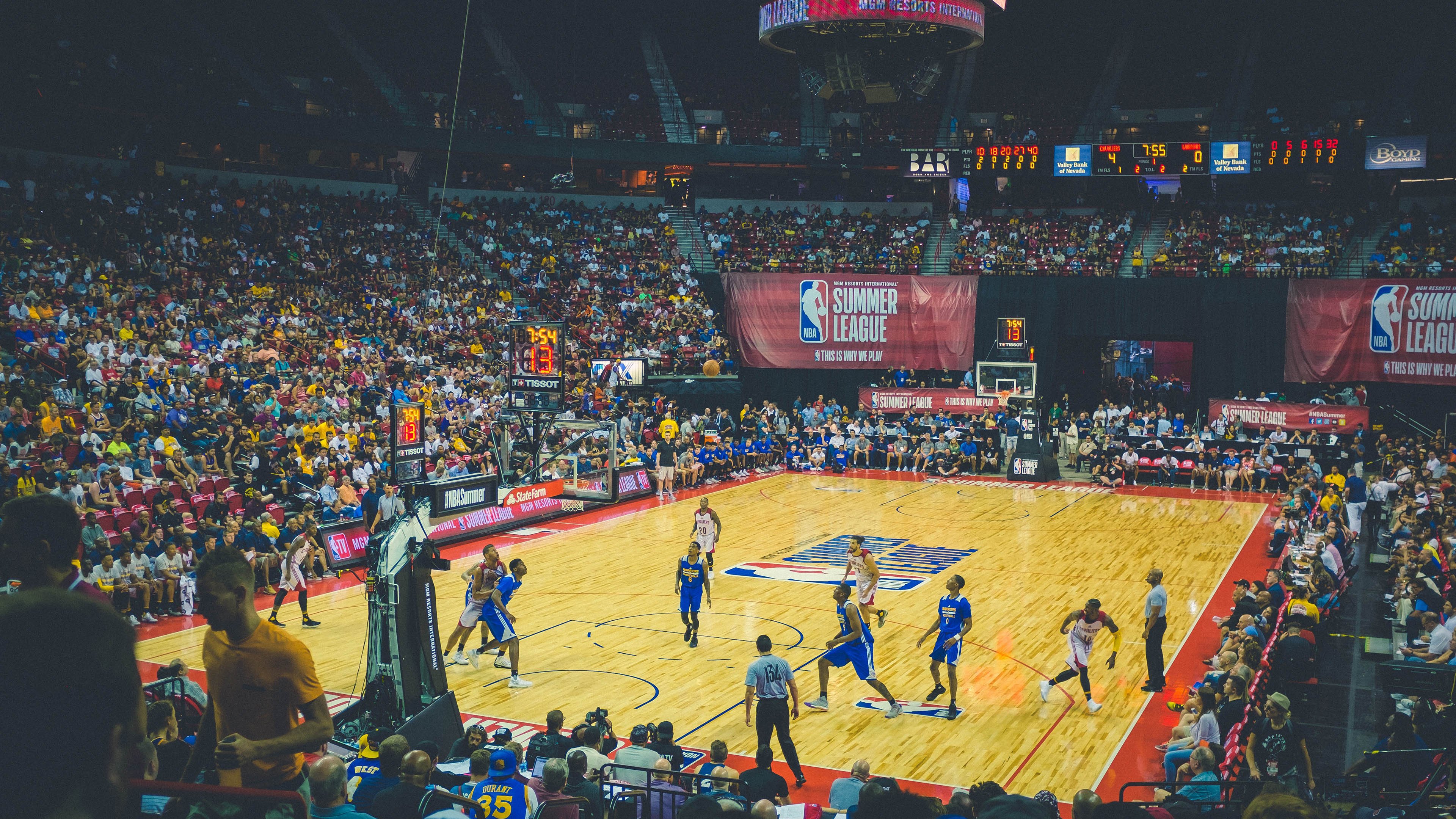 绝杀与点燃,从ATP总决赛到联合杯,纳达尔如何定义网球的燃情时刻