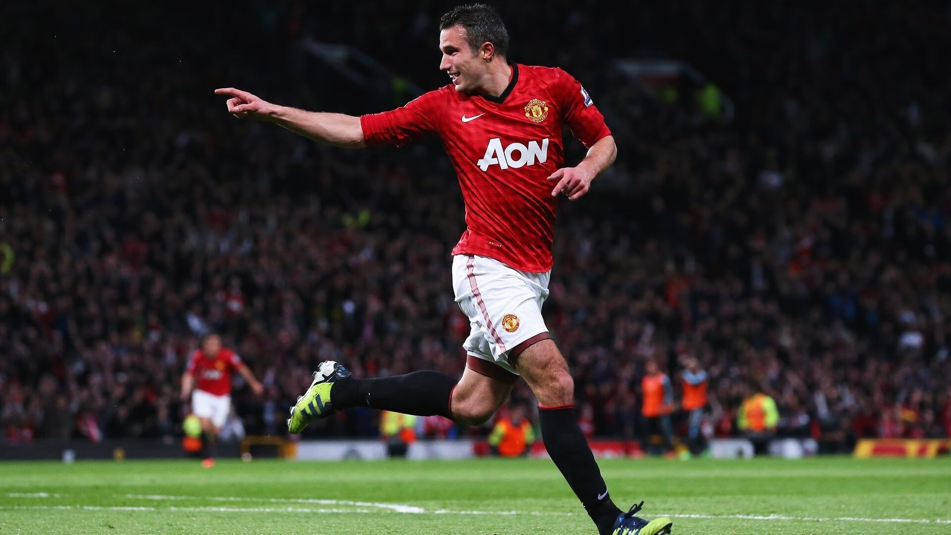 赛道上的双重变奏,法拉利逆转红牛二队,拉塞尔高光表现改写格局