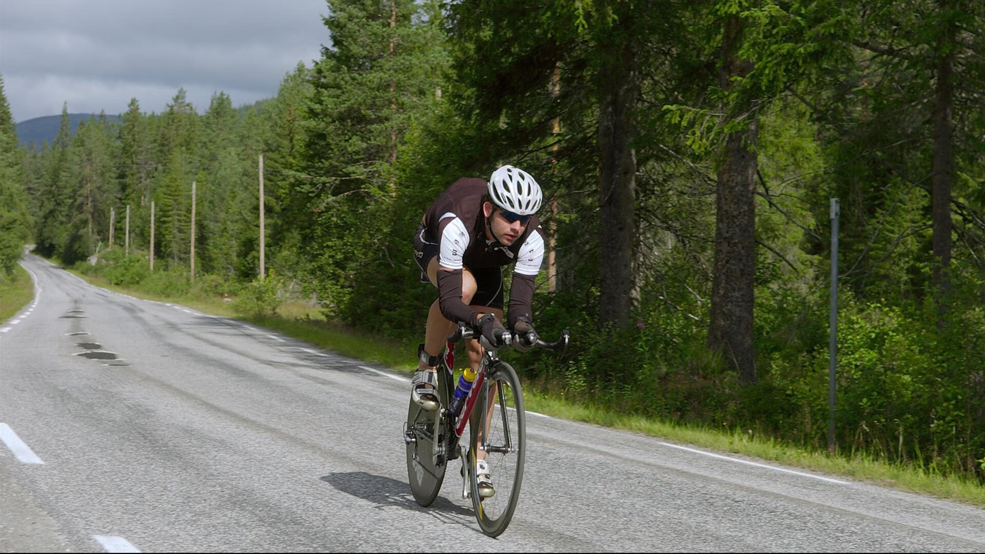 战术革命与个人英雄,乌克兰新星碾压马德里竞技,卡塞米罗统治全场诠释中场霸权